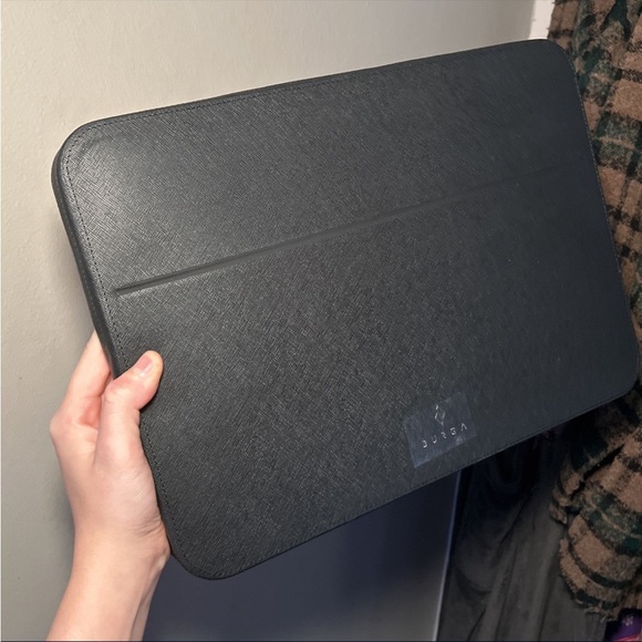 BRAND NEW Cherry Laptop Case 14 inch - Picture 2 of 5